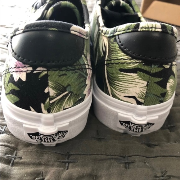 New Vans Tropical Floral UltraCush Camden DX - Picture 7 of 7